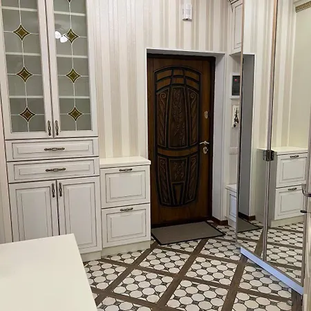 Apartment большая около аркадии